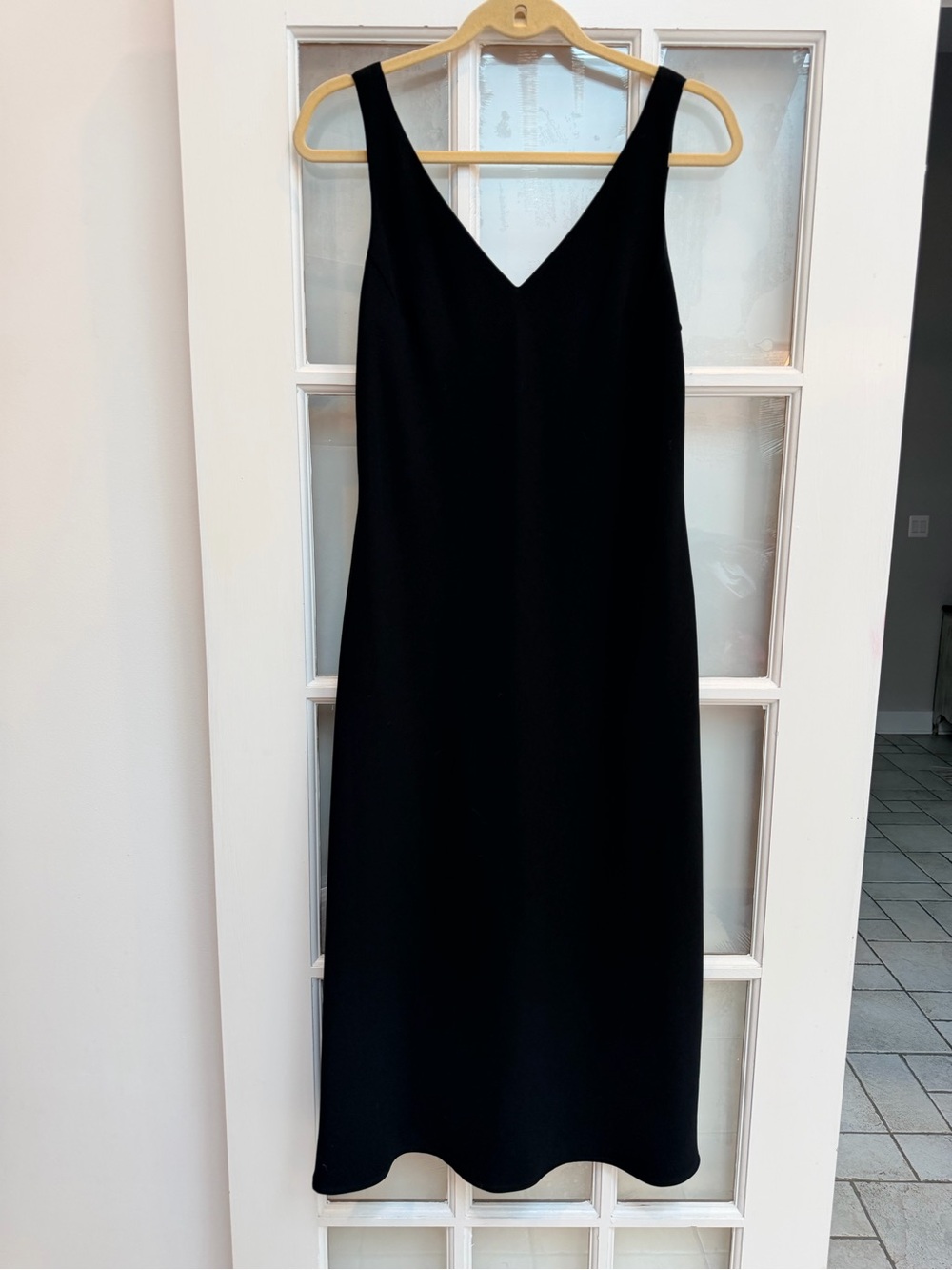 Vintage Jones New York Timeless Classic Black V-Neck Chic Midi Dress Size 14 NWT